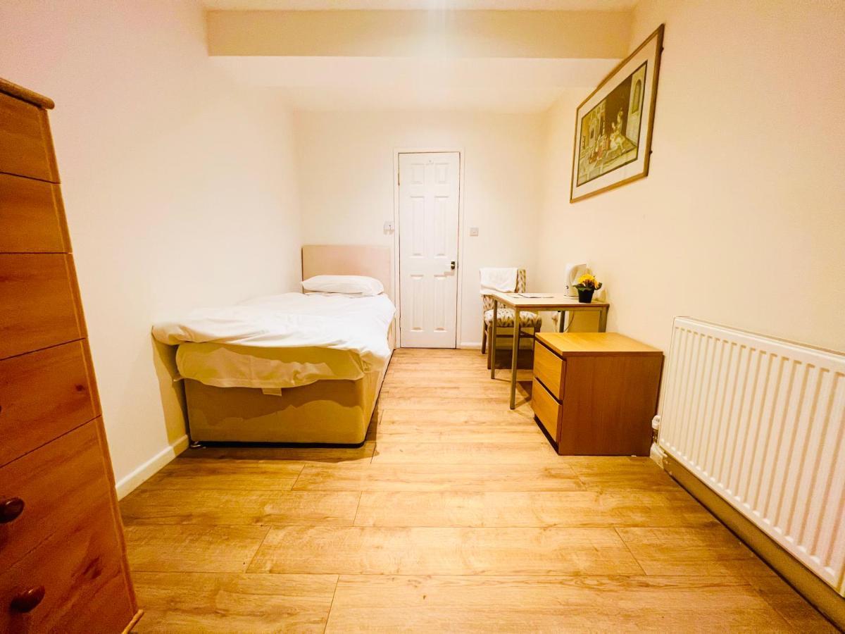 White House Lodge Кембридж Экстерьер фото